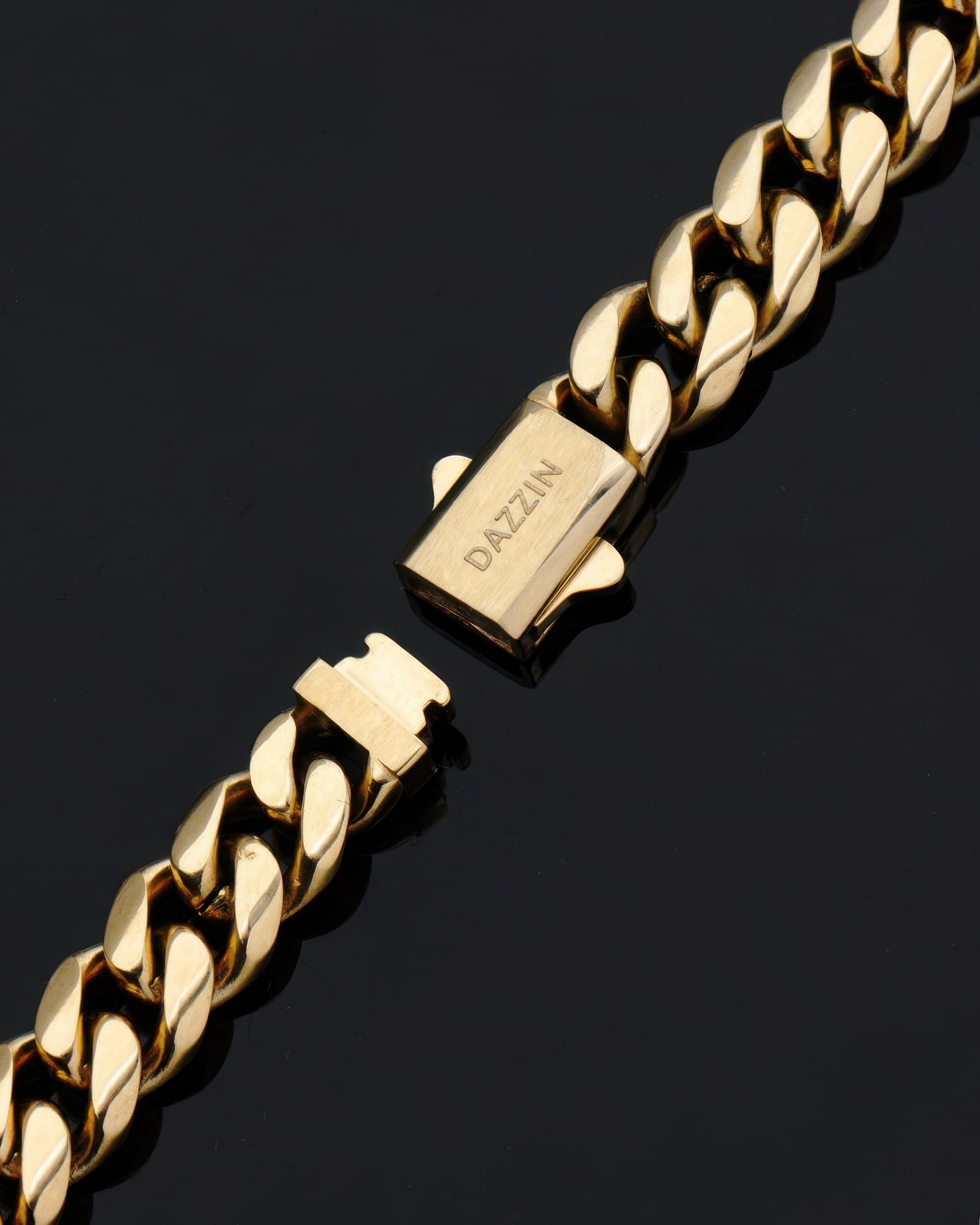 Cuban Link Bracelet 10mm Gold Clasp