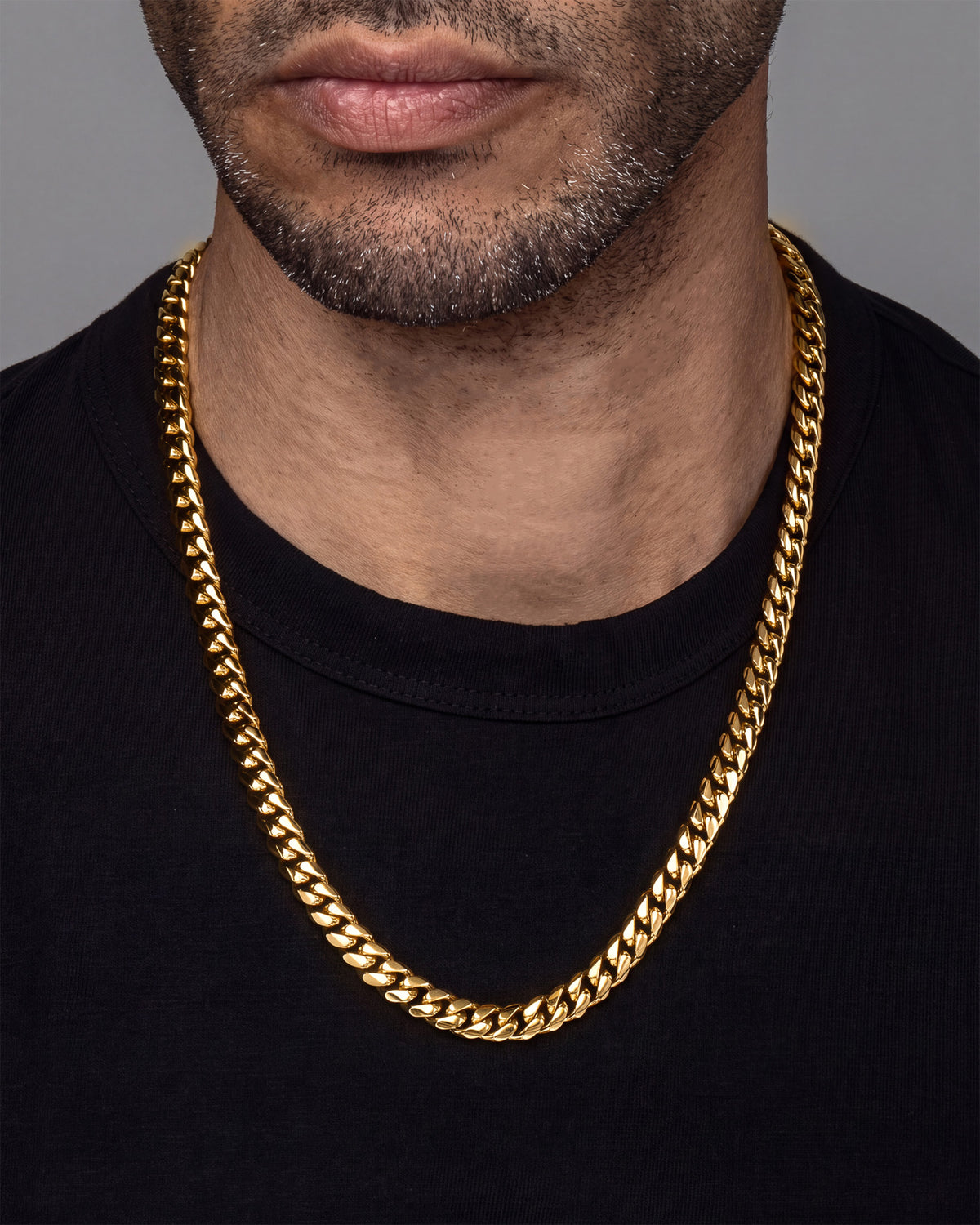 Cuban Link Chain Gold 8mm On Model
