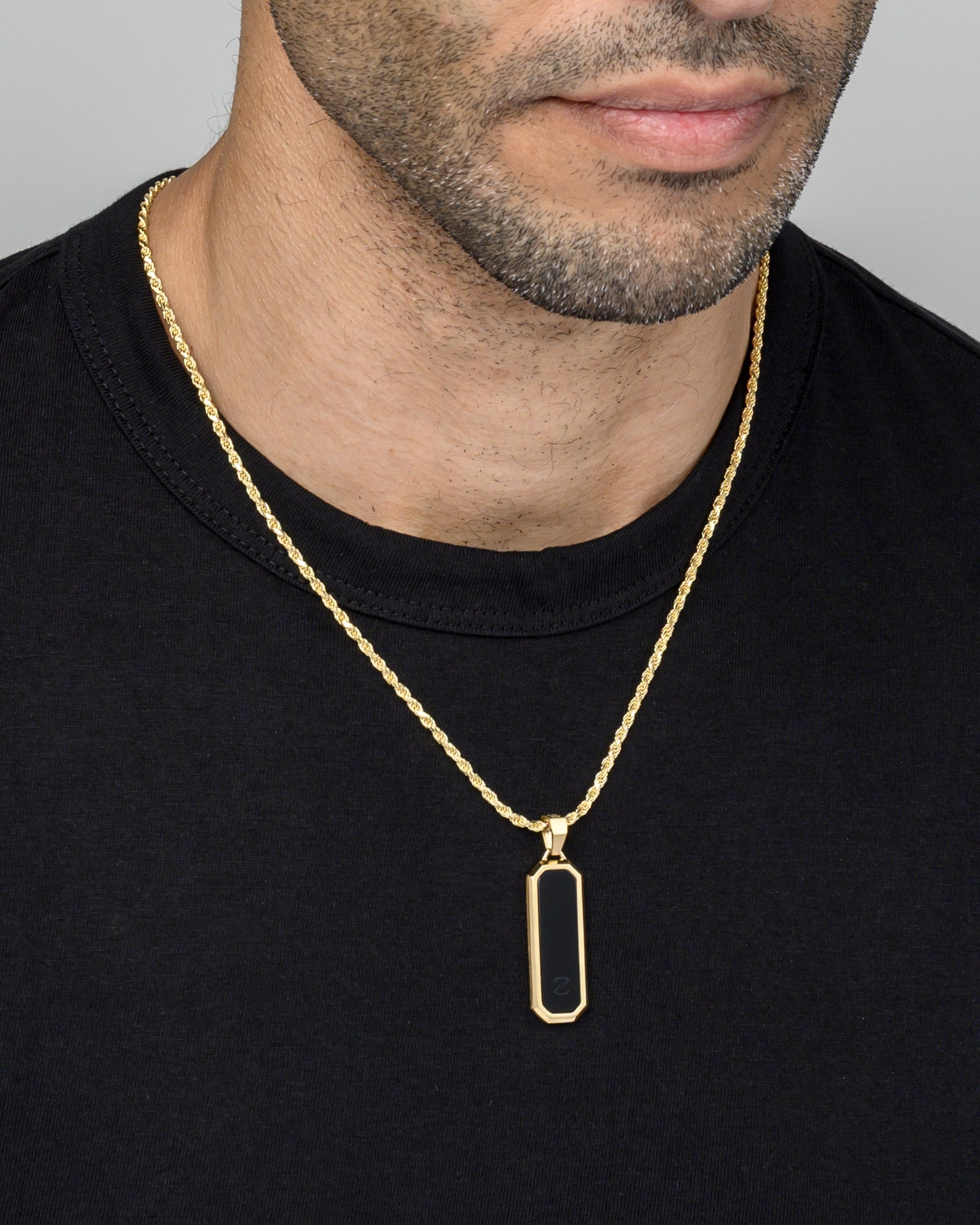 Onyx Bevel Long Tag Gold Model1