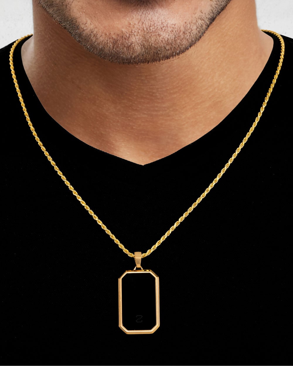 Onyx Bevel Tag Gold Model