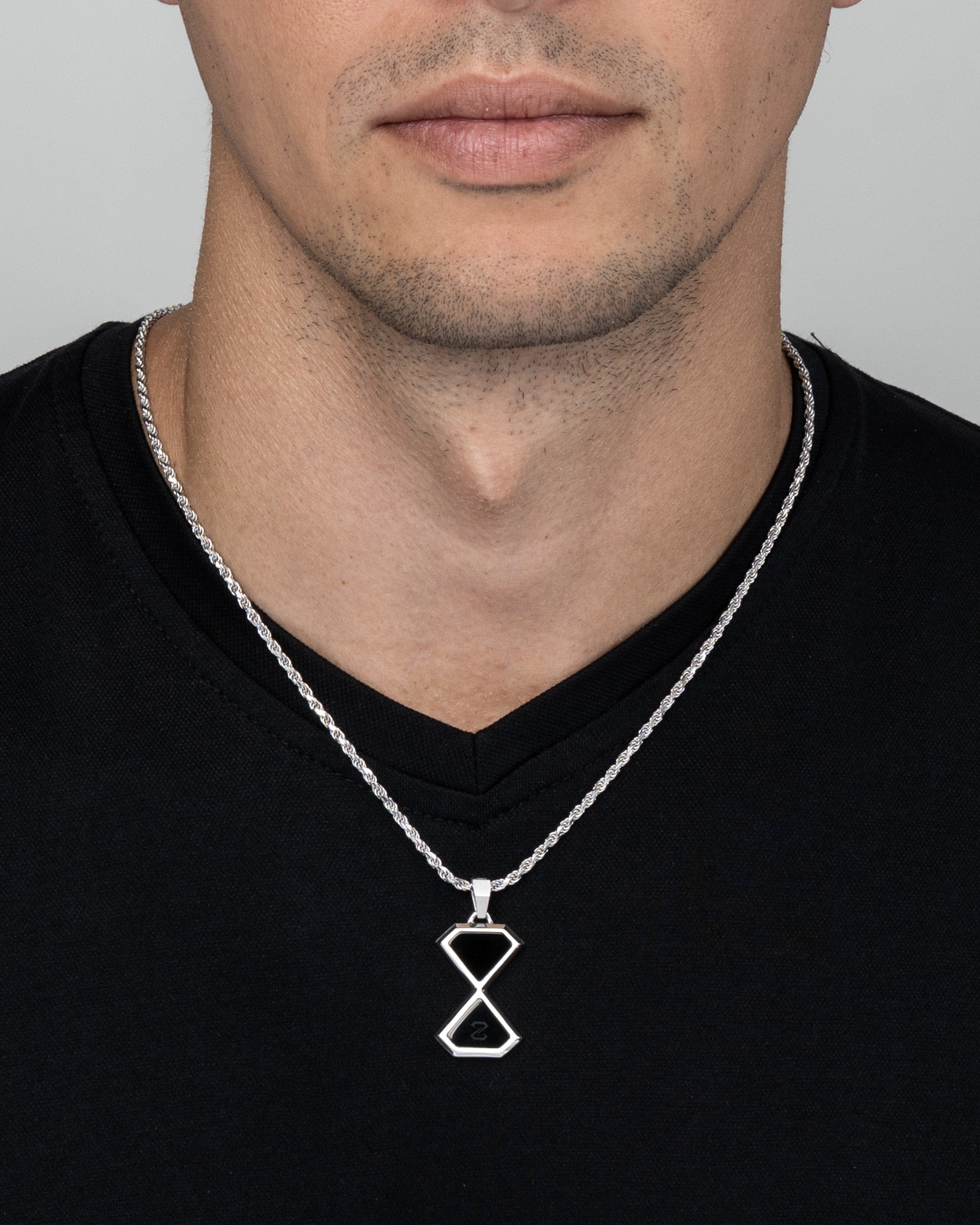 Onyx Reflect Tag Silver Model1