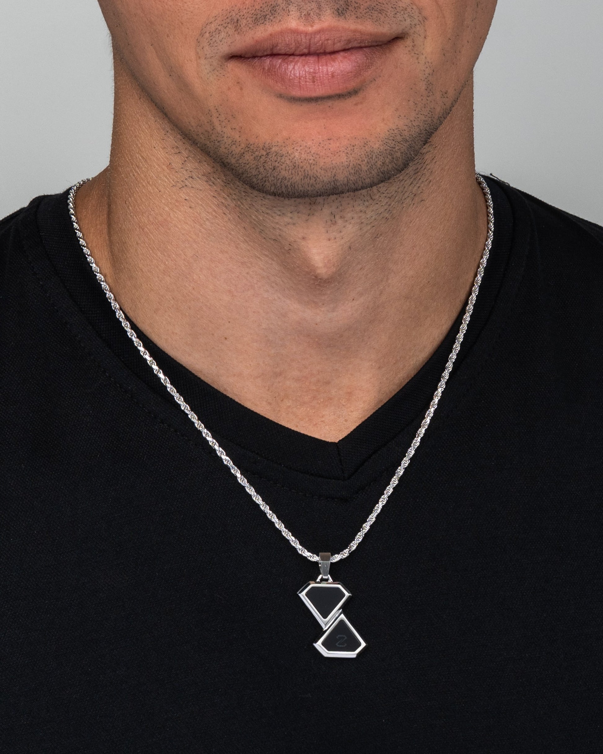 Onyx Shift Tag Silver Model1