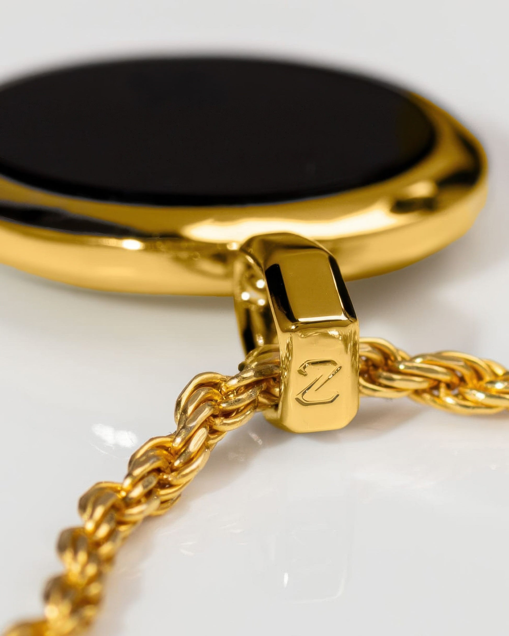 Onyx Providence Circle Pendant