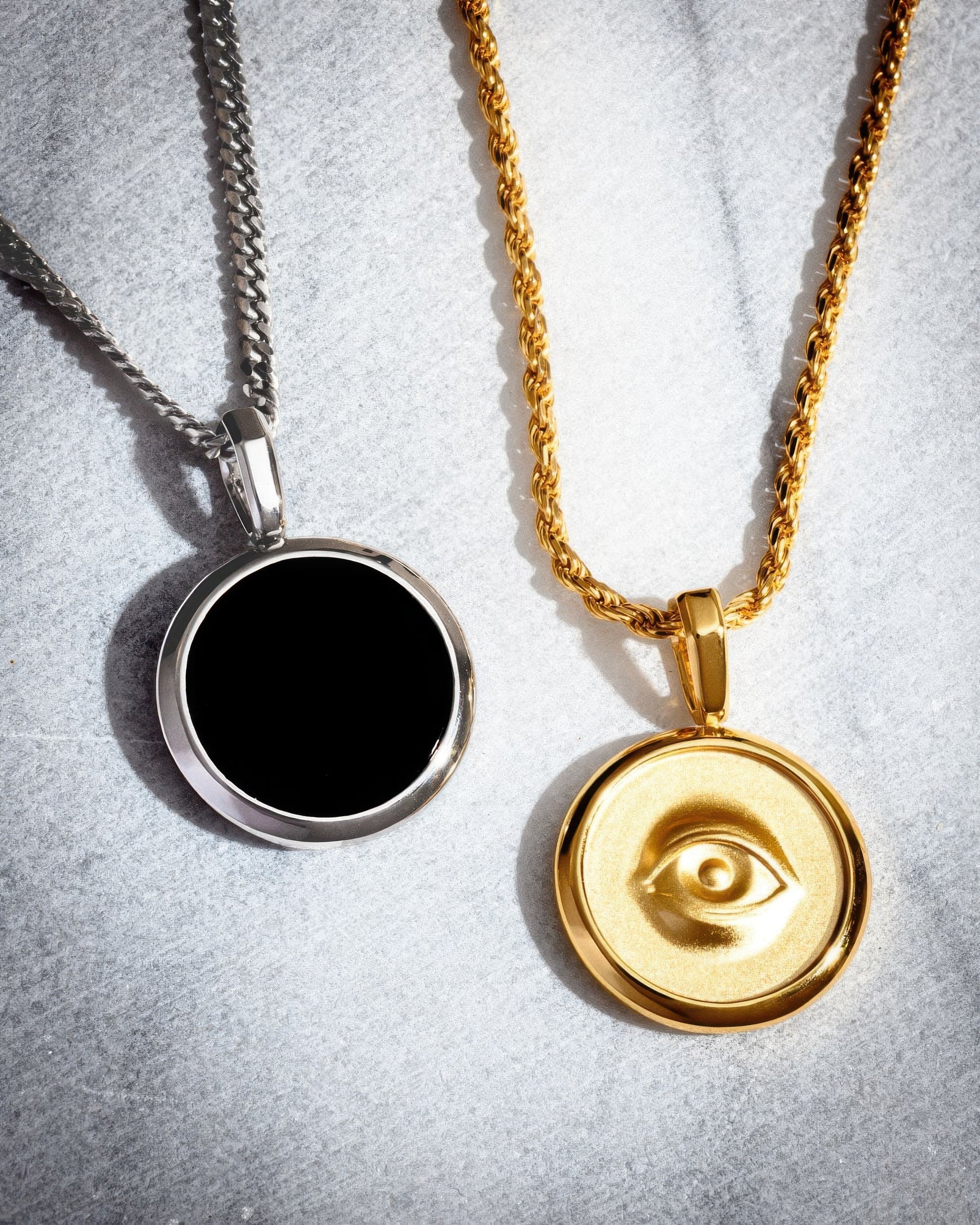 Onyx Providence Circle Pendant