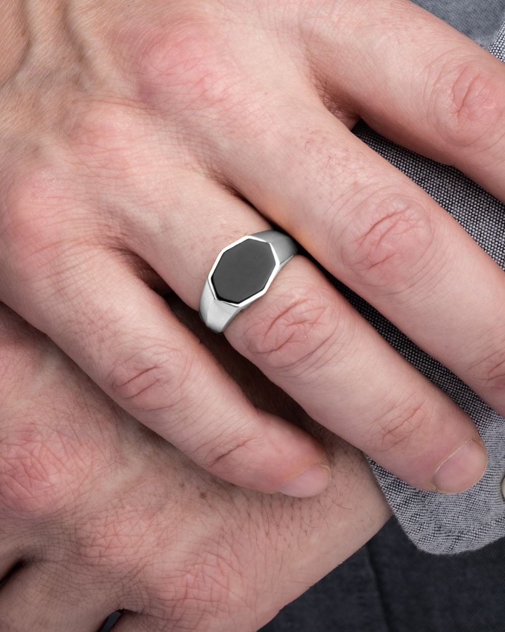 Signet Elongated Ring Silver Model