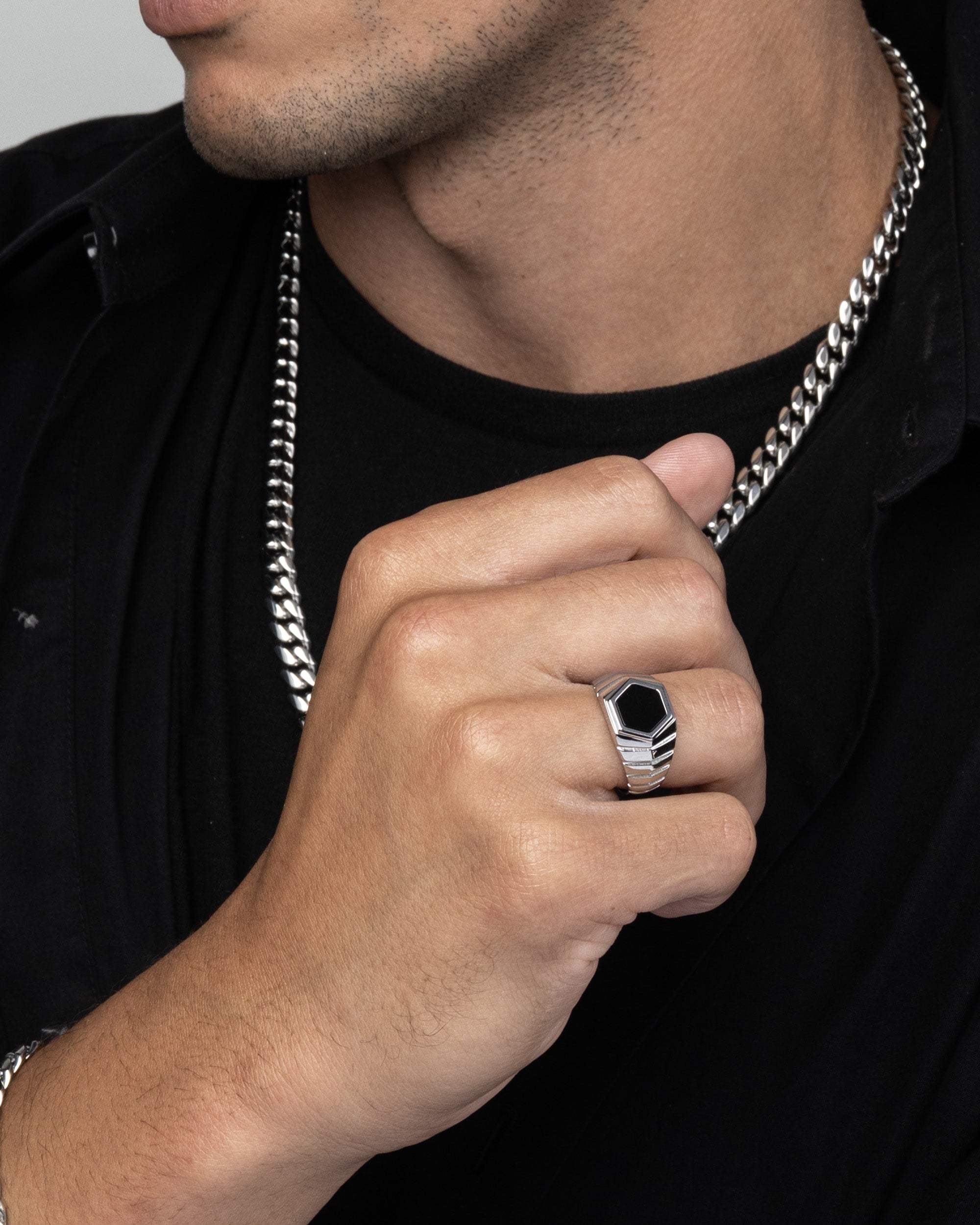 Signet Ridge Ring Silver Model1