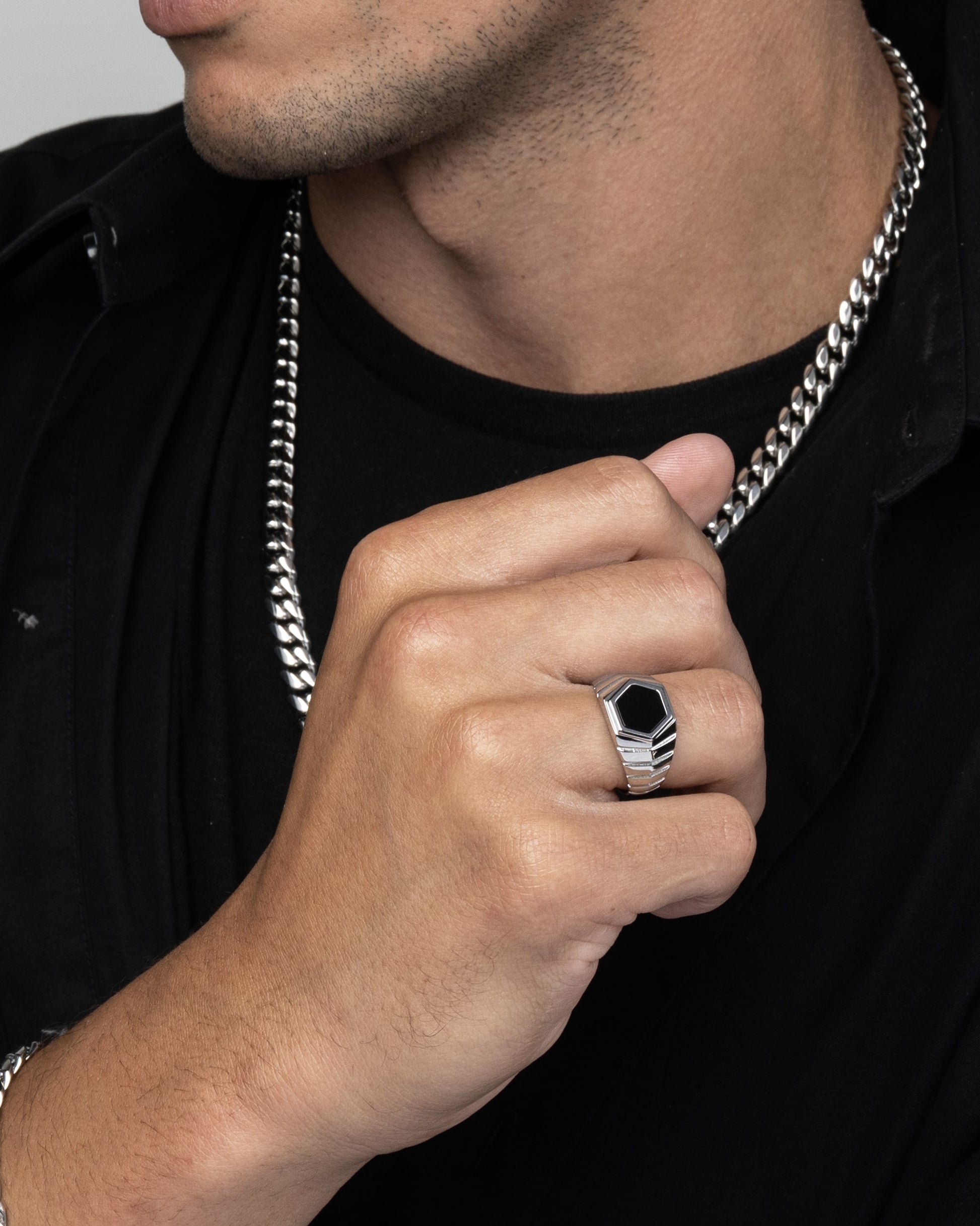 Signet Ridge Ring Silver Model1